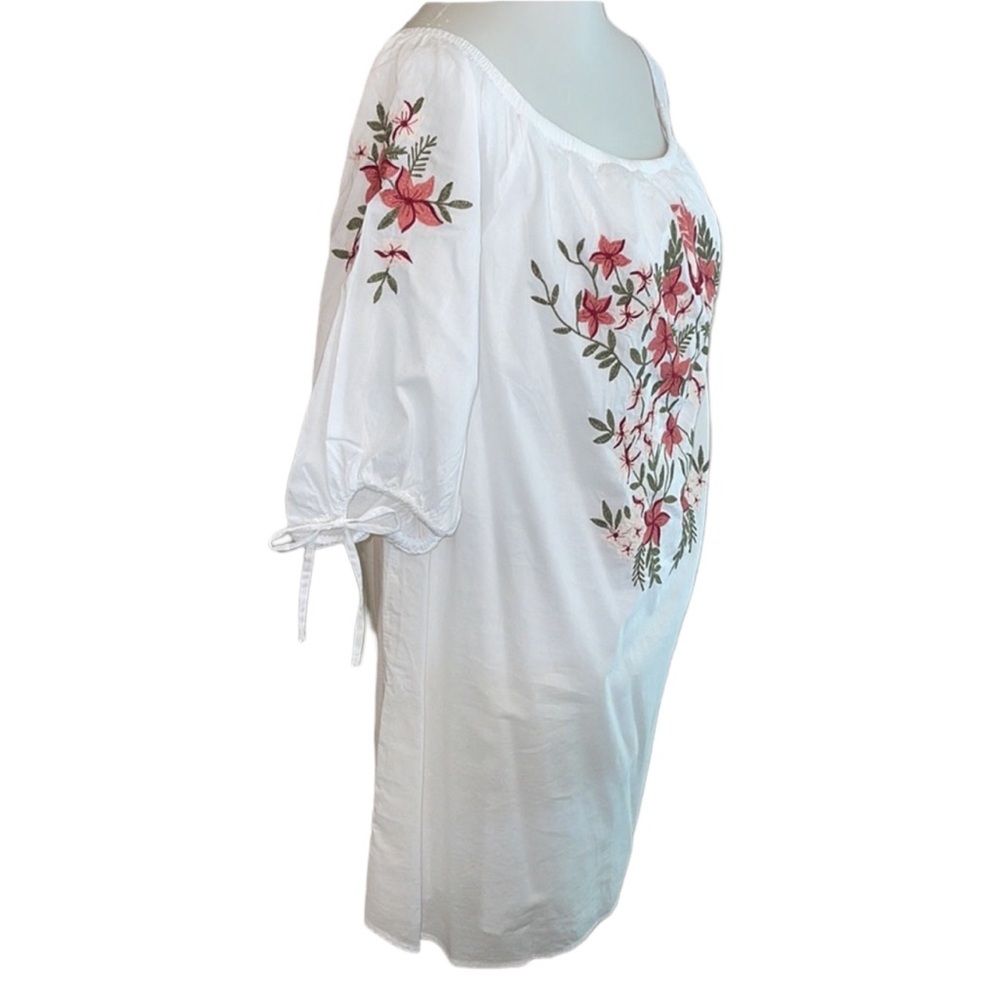 Hinge Sheath Embroidered White Dress Size Medium NWT - Picture 10 of 16